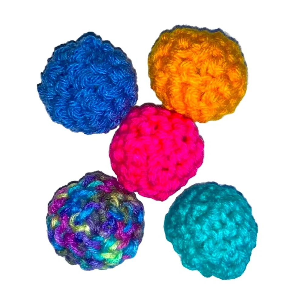 HAND CRAFTED Colorful Yarn Crochet Potent Organic Catnip Lot of 10 Cat Toy Balls